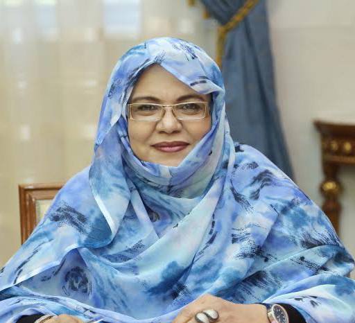 وزيرة الشؤون الاجتماعية الوصية على توزيع المبالغ