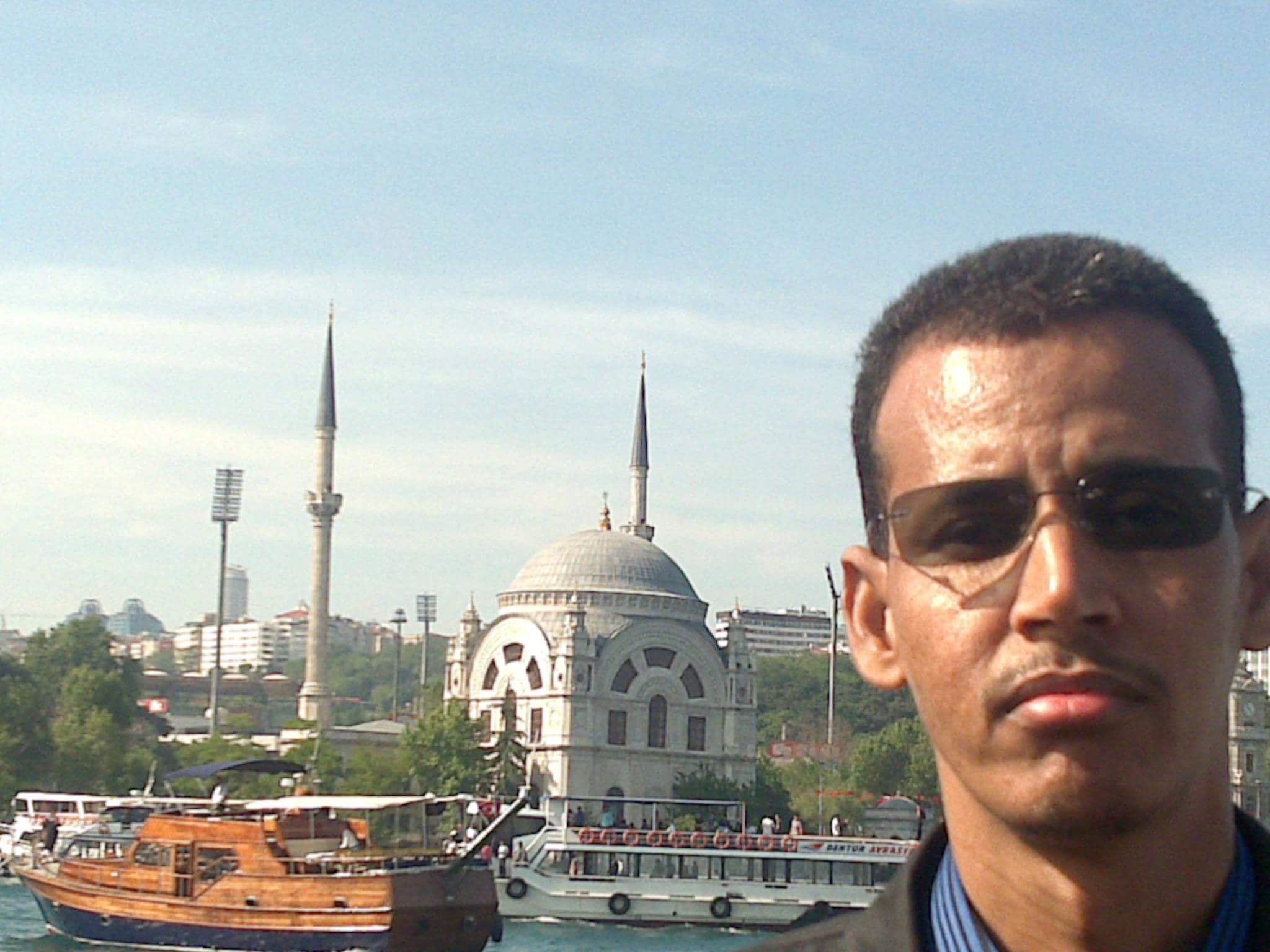 الكاتب صبحى ودادى