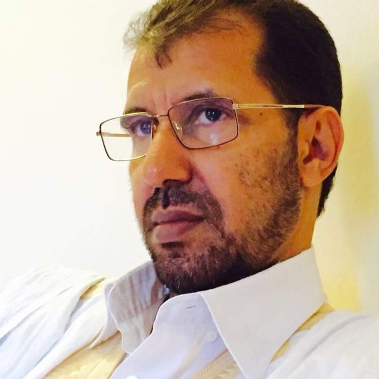الكاتب والشاعر أحمد أبو المعالي