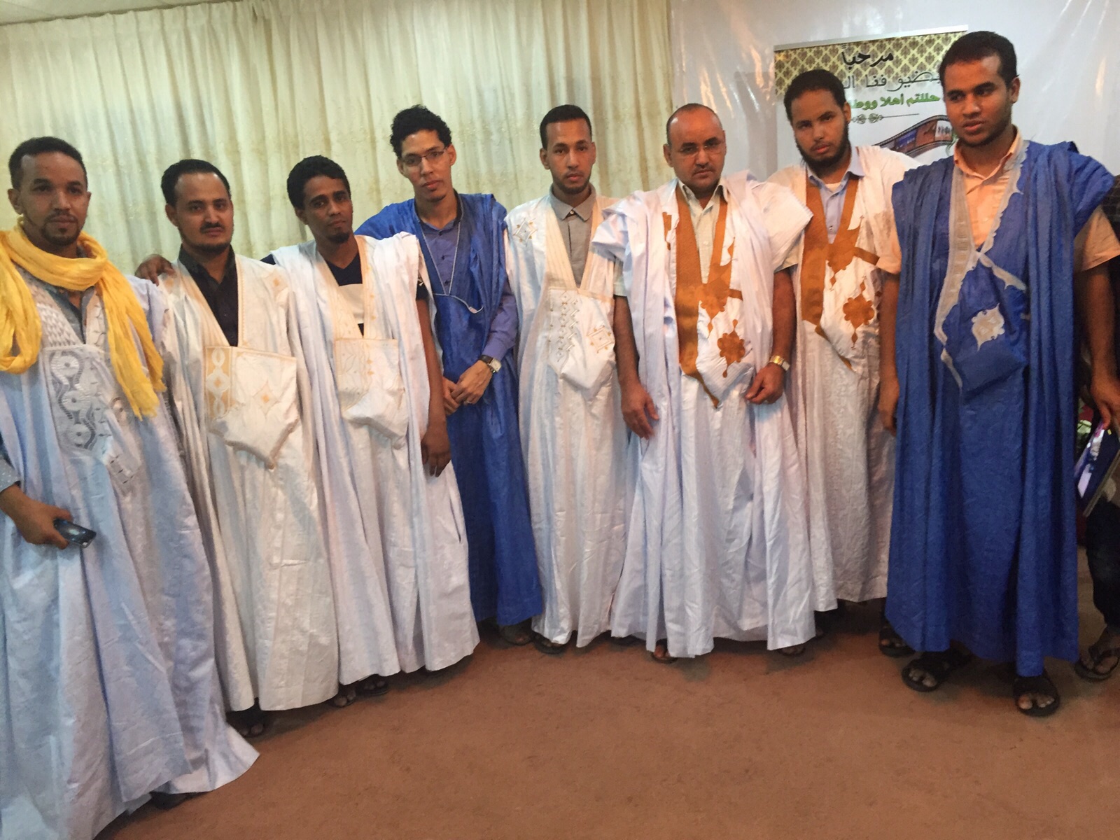 افراد من الجالية