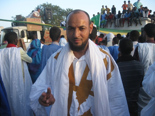 من يعرف ب