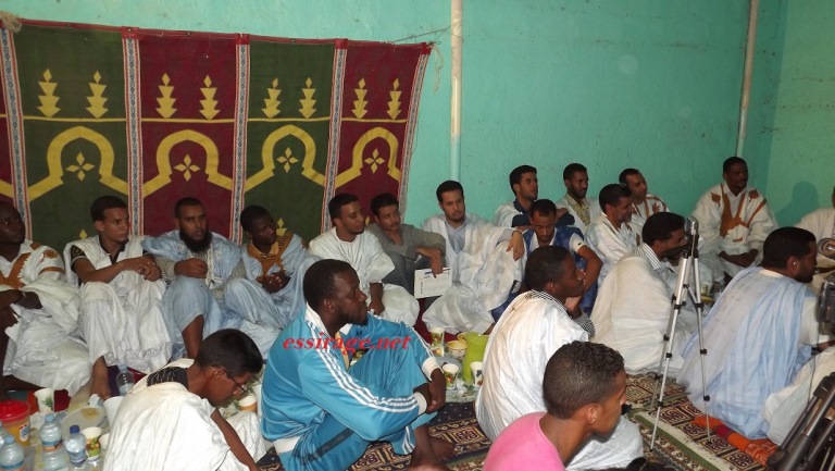 شباب سياسيون ومدونون حضروا الإفطار 