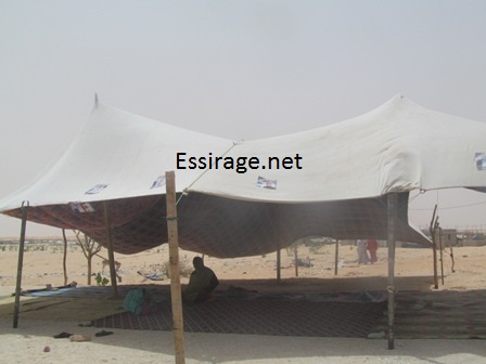 لا وجود لصور غير صور محمد ولد عبد العزيز بهذه الخيام- تصوير السراج