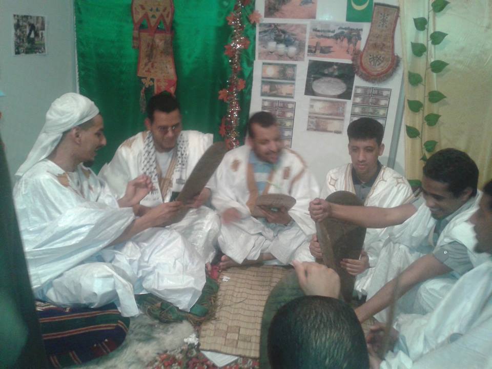 خلال أحد العورض المقدمة من طرف الفريق الموريتاني 