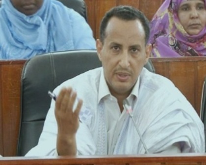 السيناتور محمد ولد غده رئيس الحزب 