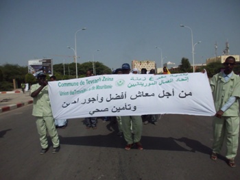 زيادة الرواتب والأجور مطلب حاضر كذلك 