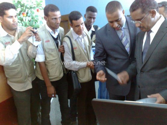 الوزير خلال زيارته لمؤسسة أطلس 