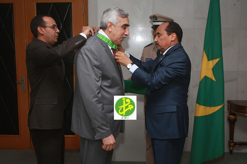 توشح السفير العراقي