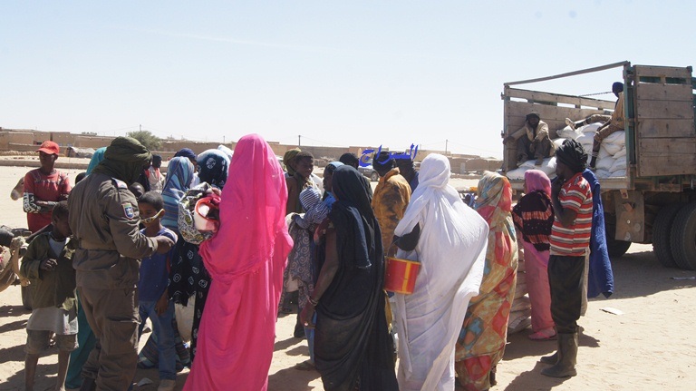 طابور المساعدات في فصاله 