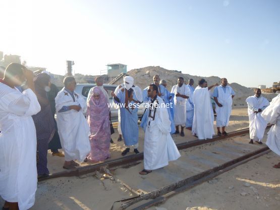 النواب اختارو جانبا من المكان