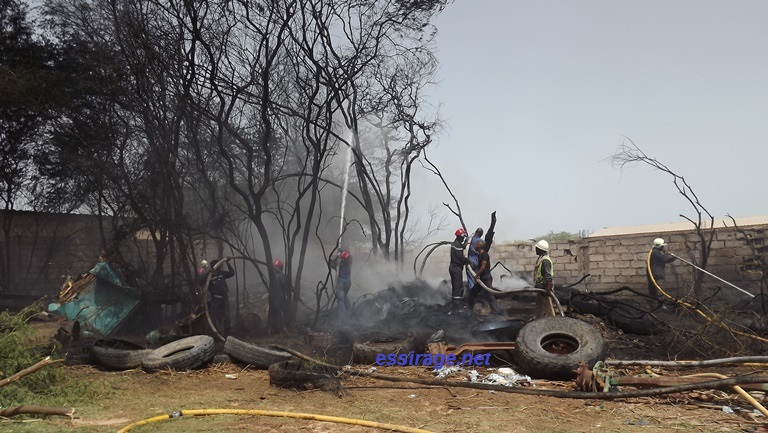 عمال الحماية بذلوا جهودا مضنية من أجل السيطرة 