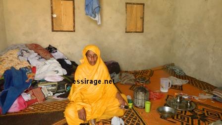 بنت سيد ام لثلاث بنات لا تملك دينارا ولا درهما