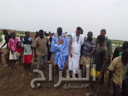 الوالي يقوم بزيارة للمتضررين 