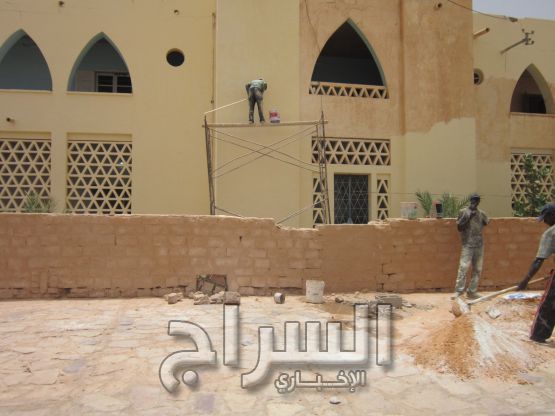 صباغة واجهات المباني الرسمية في المدينة 