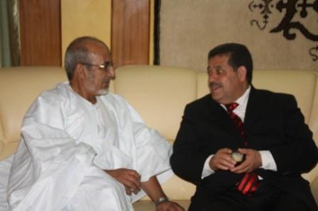 الأمين العام لحزب الاستقلال المغربي مع ولد محمد الامين 