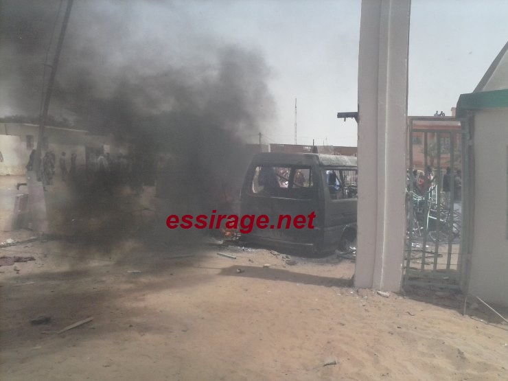 إحدي السيارات تم حرقها داخل مبني الولاية 