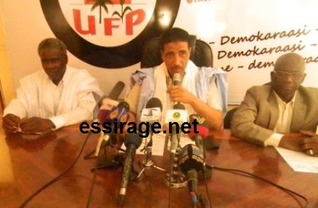 محمد ولد مولود خلال مؤتمر حزبه الصحفي زوال اليوم