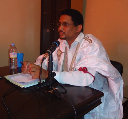 الدكتور محمد المصطفي أثناء ا لحلقة 