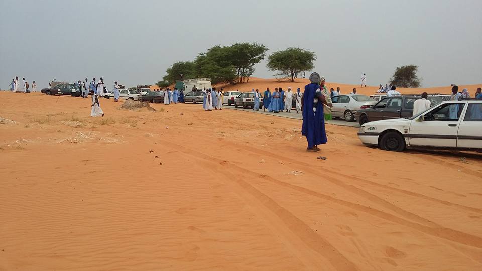 صورة من احتجاجات سابقة على رداءة الطريق
