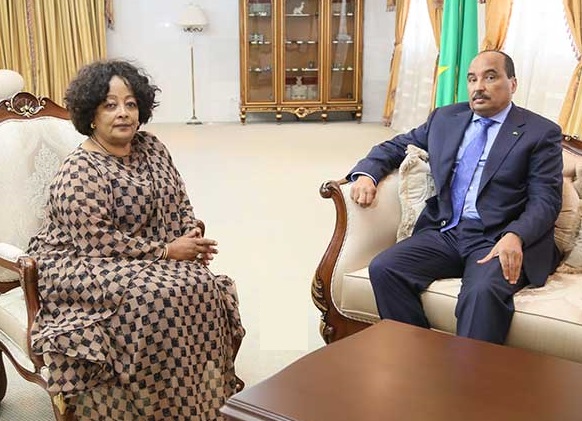 لقاء رئيس موريتانيا محمد ولد عبد العزيز بالمبعوثة الأممية غبري سالاسيي في القصر الرئاسي بنواكشوط (وم أ)