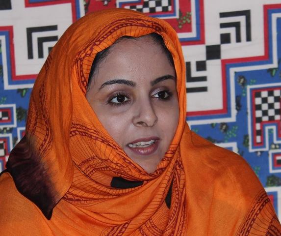 الناشطة الثقافية والمدونة نبيلة الحسين