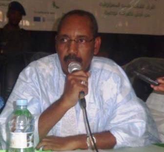 وزير الداخلية واللامركزية الموريتاني أحمد ولد عبد الله (أرشيف)