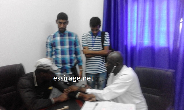 أثناء فحص أحد المتبرعين