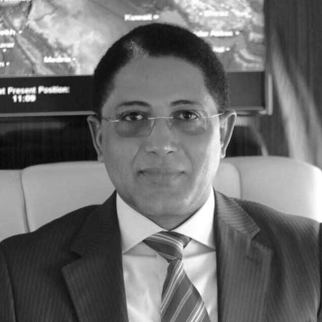 الكاتب والسفير باباه سيدي عبد الله