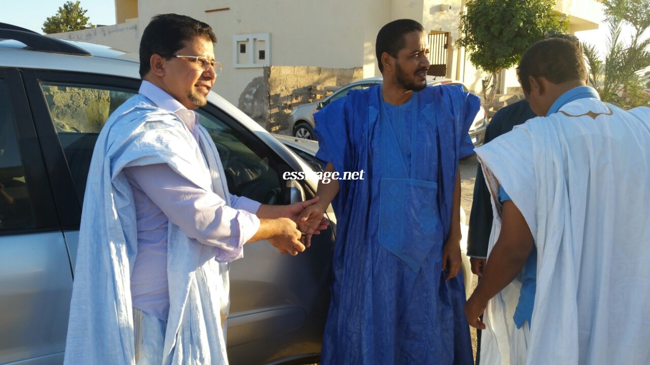 لحظة استلام مدير القناة لمفتاح السيارة