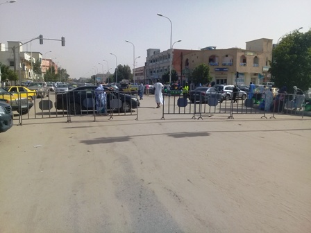 صورة من أحد الحواجز