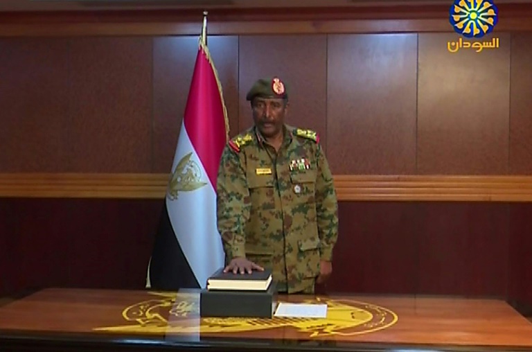 الفريق أول عبد الفتاح برهان عبد الرحمن: رئيس المجلس العسكري السوداني
