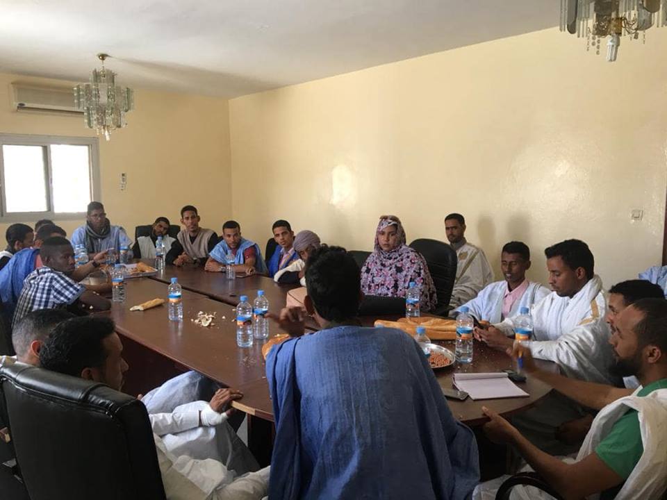 صورة من اجتماع الجمعية العمومية لمحال تغيير الدستور