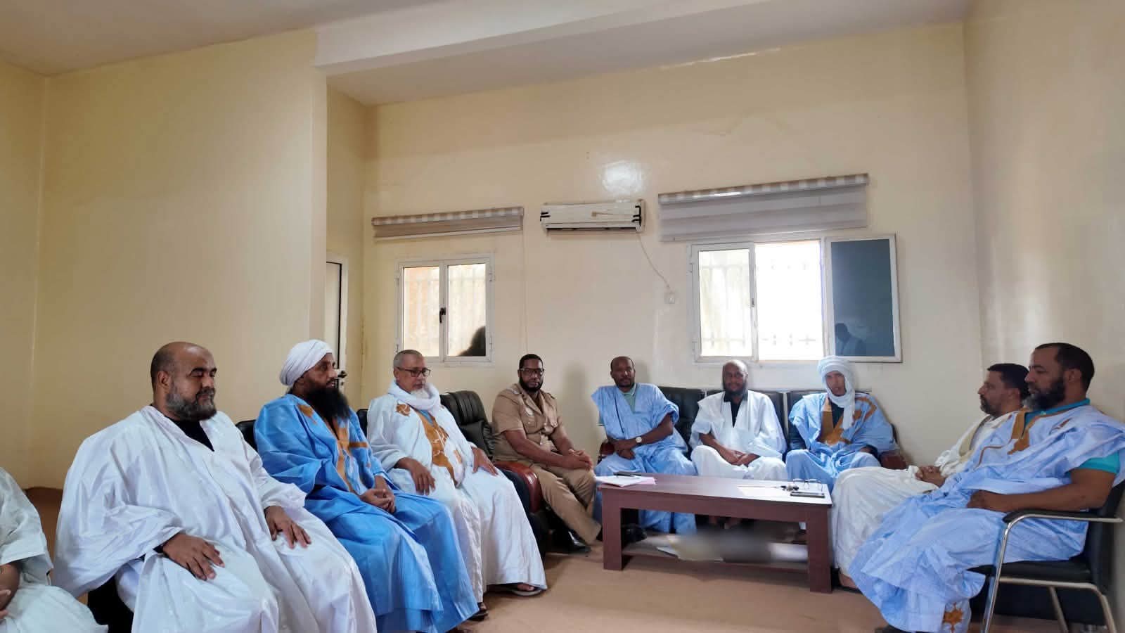 وفد من جمعية المستقبل يزور والي ولاية آدرار
