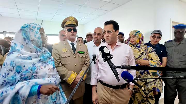 الوزير الأول يبدأ زيارة لعدد من المنشآت الخدمية