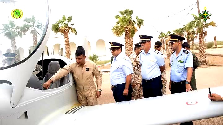الملكية الجوية بمراكش تبحث التعاون مع المدرسة العسكرية للطيران بأطار