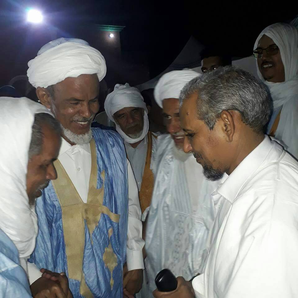 الرئيس وبعض المشايخ