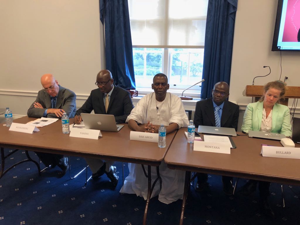 بيرام خلال الندوة