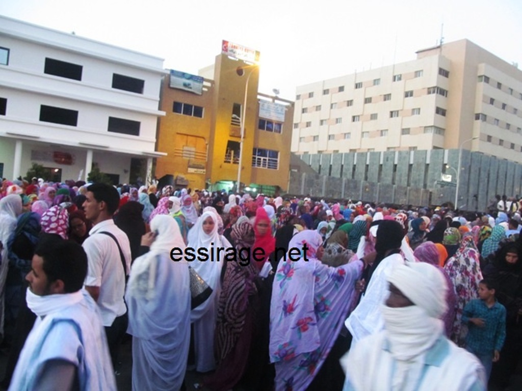 الحضور النسوي بعد اختتام المسيرة 