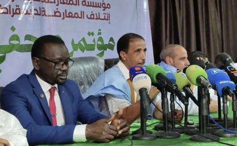 ائتلاف معارض يسلم رده على وثيقة الحوار