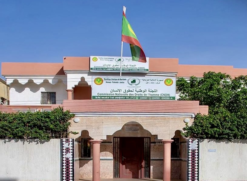 رئيس لجنة حقوق الإنسان يزور الموقوفين في ملف "المدونين"