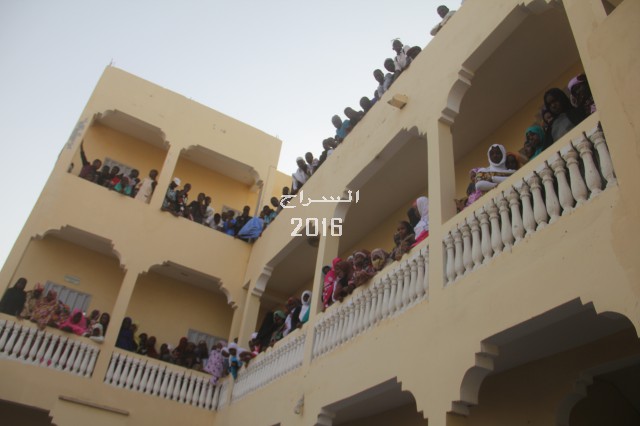 حضور كبير غصت به ساحة المعهد