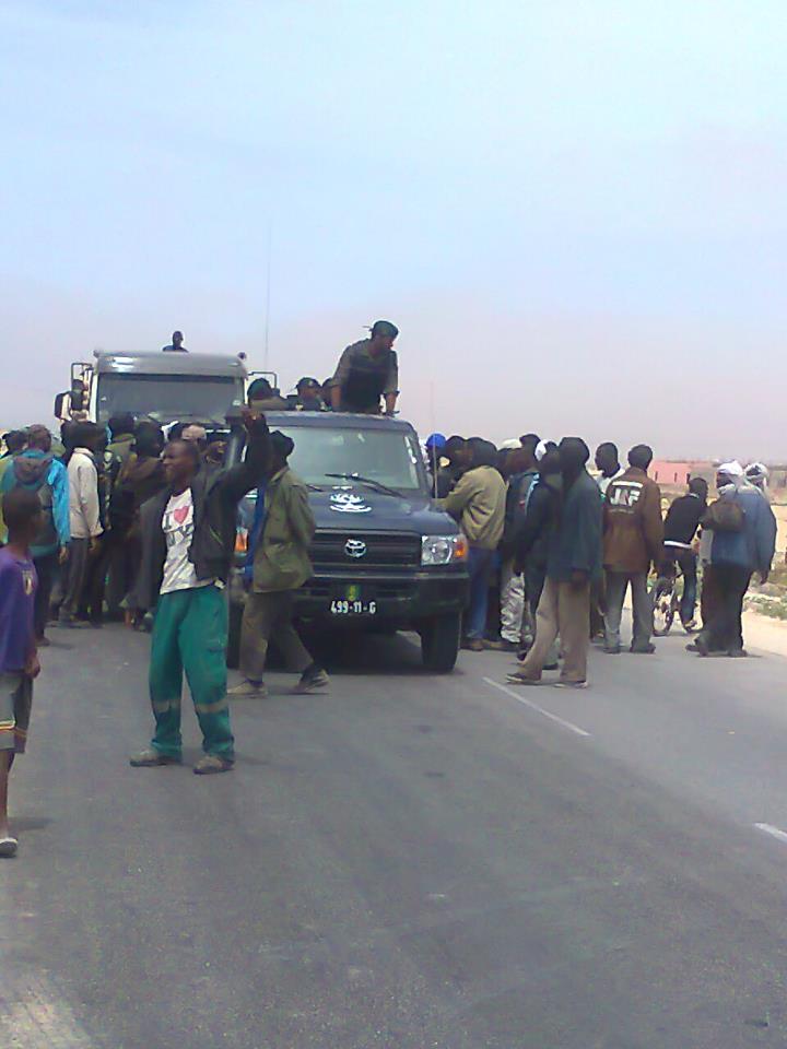 صورة من إضراب عمال وحمالي ميناء نواكشوط (أرشيف) 