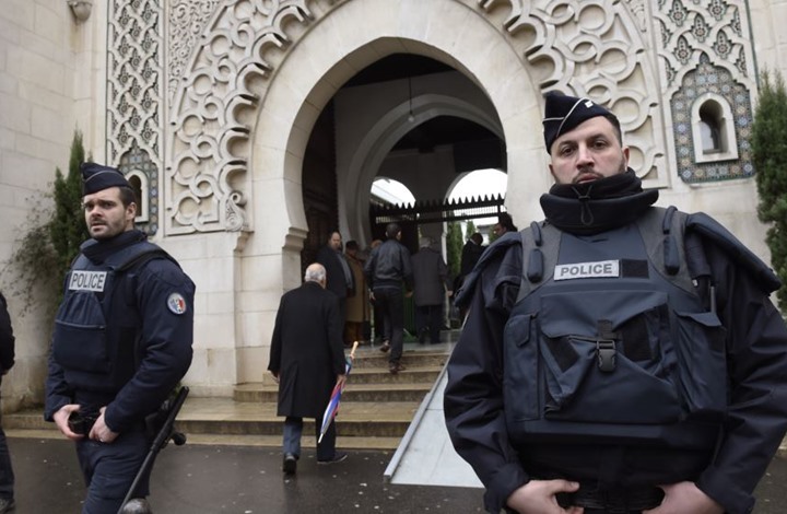 قانون فرنسي يمنع الجزائر والمغرب وتركيا من تمويل المساجد