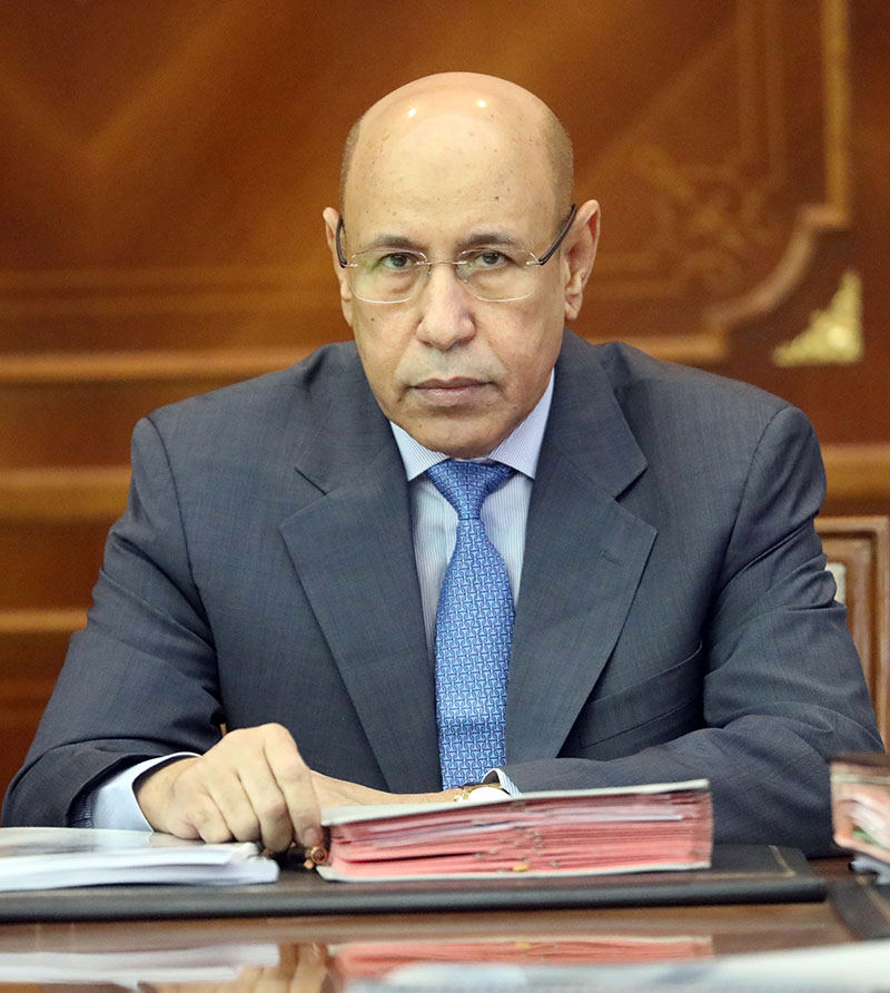 محمد ولد الشيخ محمد أحمد: وزير الدفاع الوطني.