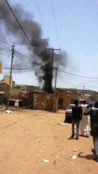 سليبابي :النيران تندلع في عمود للكهرباء والشركة تفشل في إطفائه 