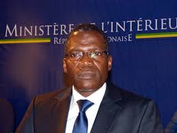 لامبيرت نويل ماثا: وزير الداخلية الغابوني