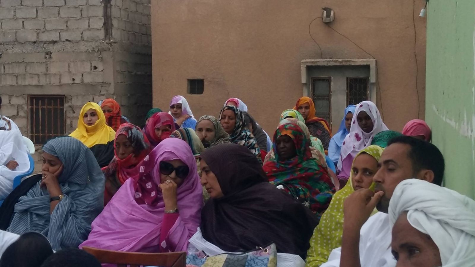 " جانب آخر من الحضور "