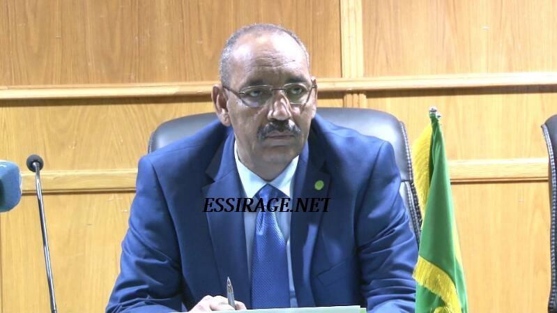 " وزير الداخلية الموريتاني الذي تسلم الرئاسة الجديدة "