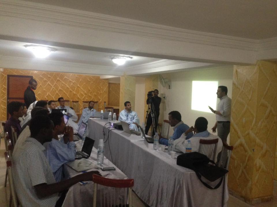 " ولد بدين خلال تقديم الدورة "