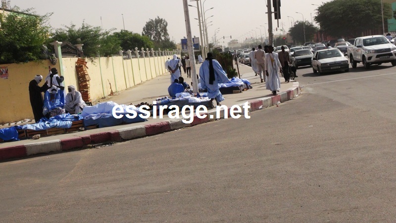 "بعض الباعة اختار هنا"
